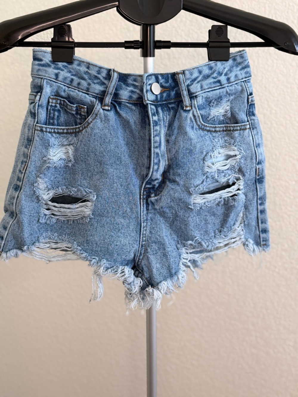 SHEIN Light Blue Distressed High-Rise Denim Shorts